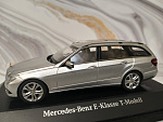 Mercedes-Benz E-Class (W212) 
2009 
Art. B6 696 2435